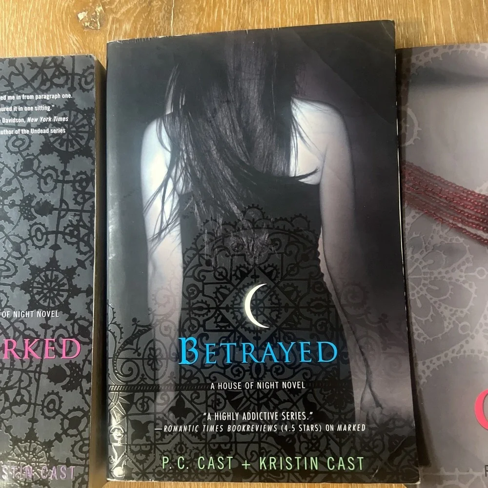 House Of Night Book‎ Series By Kristin Cast Books 1-3 Marked Betrayed Chosen